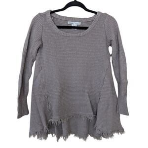 Kaisley Scoop Neck Waffle Knit Pullover Sweater Frayed High Low Hem Gray Small